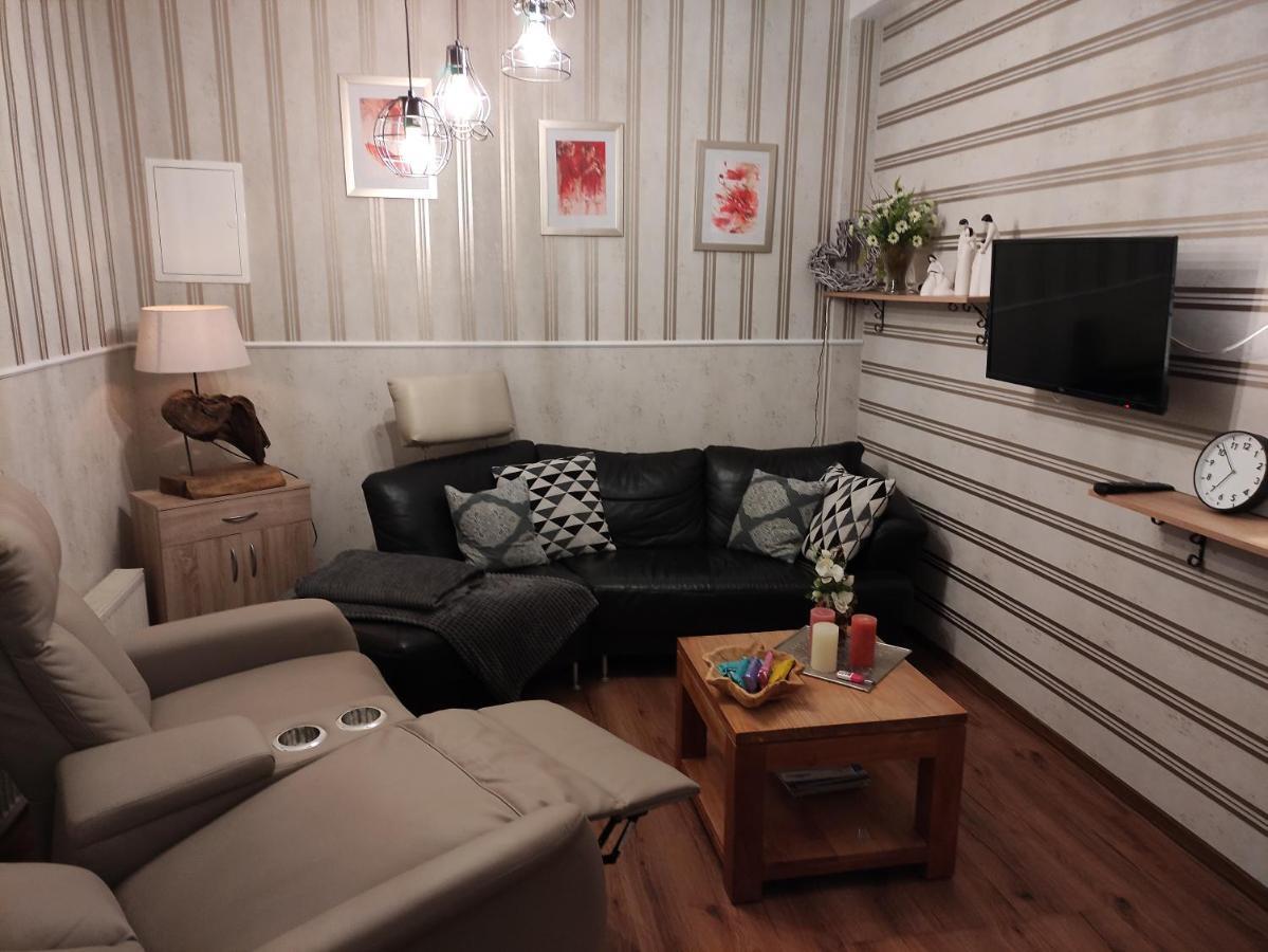 Ferienwohnung Zur Muehle Weener ภายนอก รูปภาพ